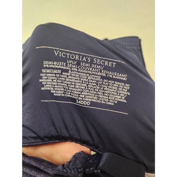 Victoria's Secret Body By Victoria Uplift Semi Demi Bra Size 34DDD Navy Blue Hea - Picture 3 of 3